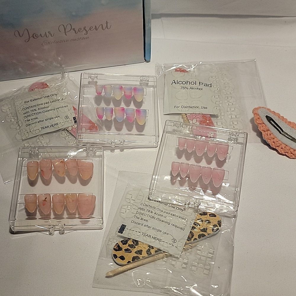 Nail kit - Picture 2 of 4